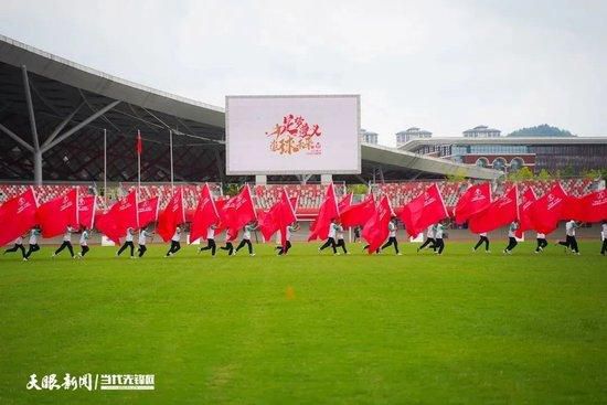 博拉西耶现年34岁，是一位来自民主刚果的边锋，他此前效力过水晶宫、埃弗顿、维拉、米德尔斯堡等队，2021年加盟土耳其里泽体育，今年夏天合同到期后并未续约。